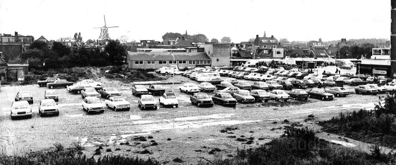 Parkeerplaats De Vennen 1.jpg